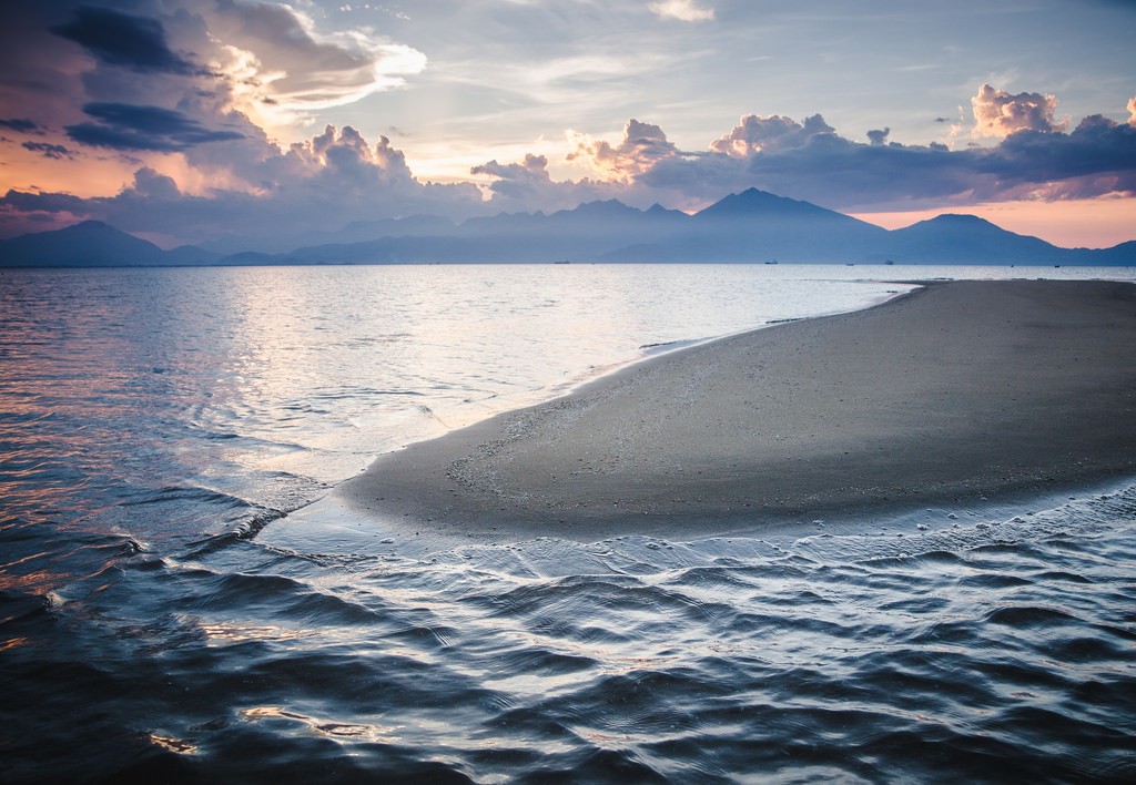 Best 9 Da Nang Beaches Not To Miss, Thanh Binh Beach