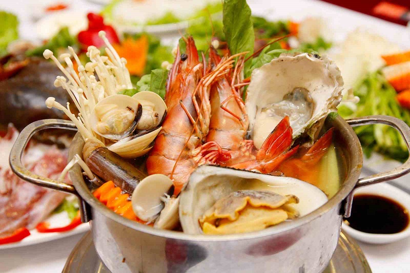 TOP 10 LOCAL SEAFOOD RESTAURANTS IN DANANG, 岘港Seafood Trail