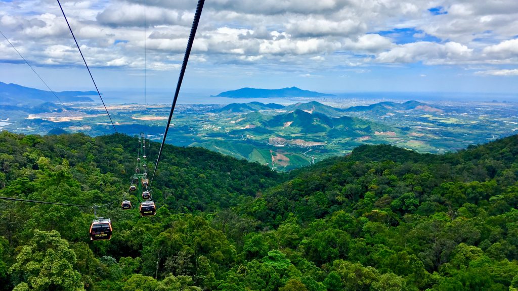 shuttle bus from da nang to ba na hill