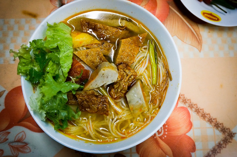 Must eat food in Da Nang, bun cha ca, fish cake noodle soup